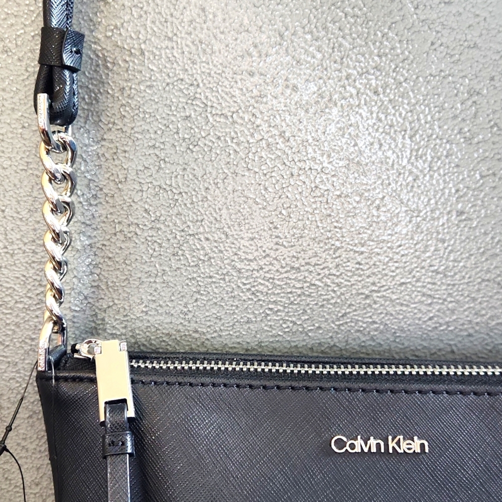 Calvin Klein Small Crossbody - Picture 2 of 8